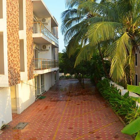 Nilaya Beach Resort Alībāg Exterior foto