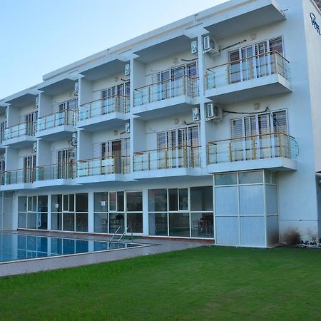 Nilaya Beach Resort Alībāg Exterior foto